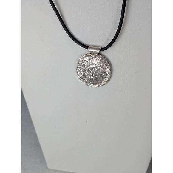 Silver coin pendant +17"rubber cord reticulated reversible side not oxidized NWT - Picture 3 of 5